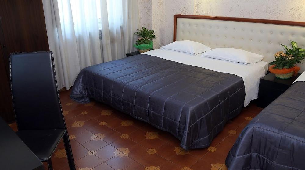 Roma Room Hotel Extérieur photo