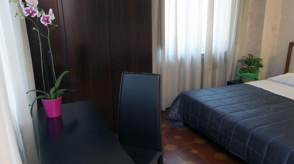 Roma Room Hotel Extérieur photo